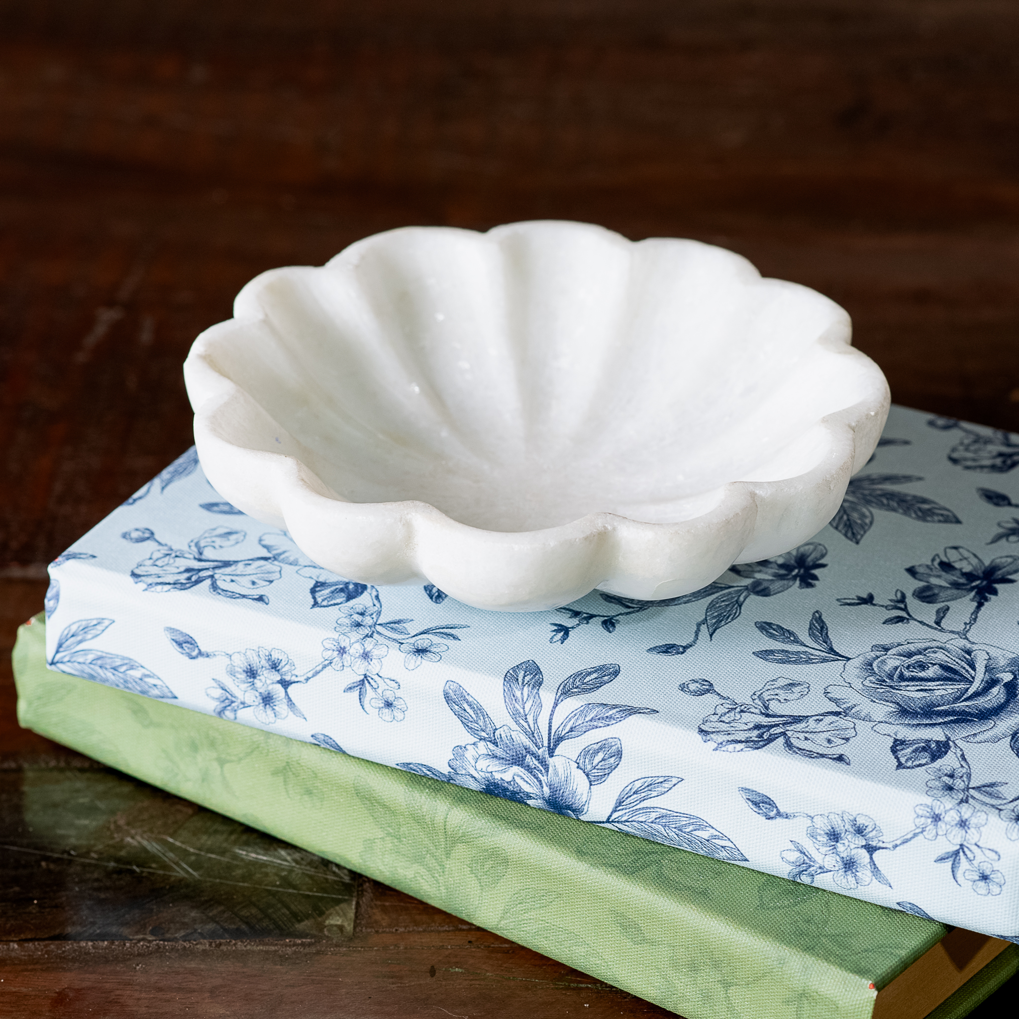 6" White Marble Scallop Bowl