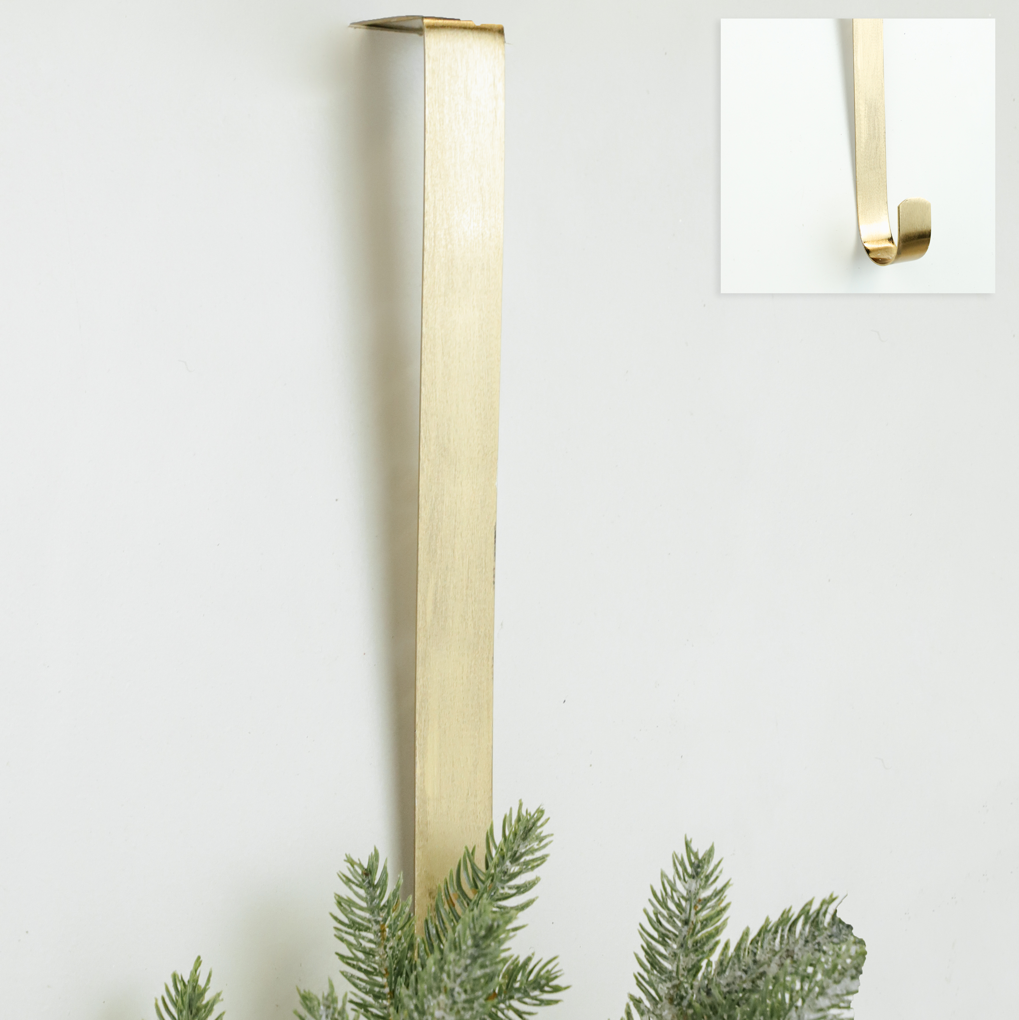 *Inner* 14" Gold Wreath Hanger