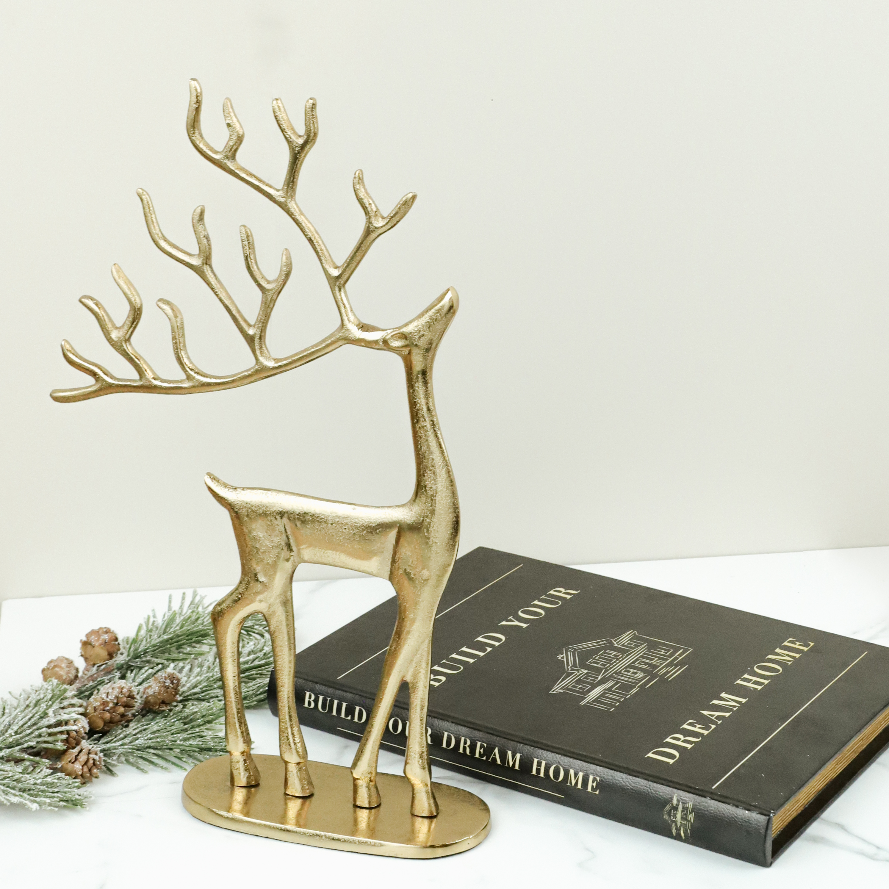 *Inner* 16" Gold Reindeer