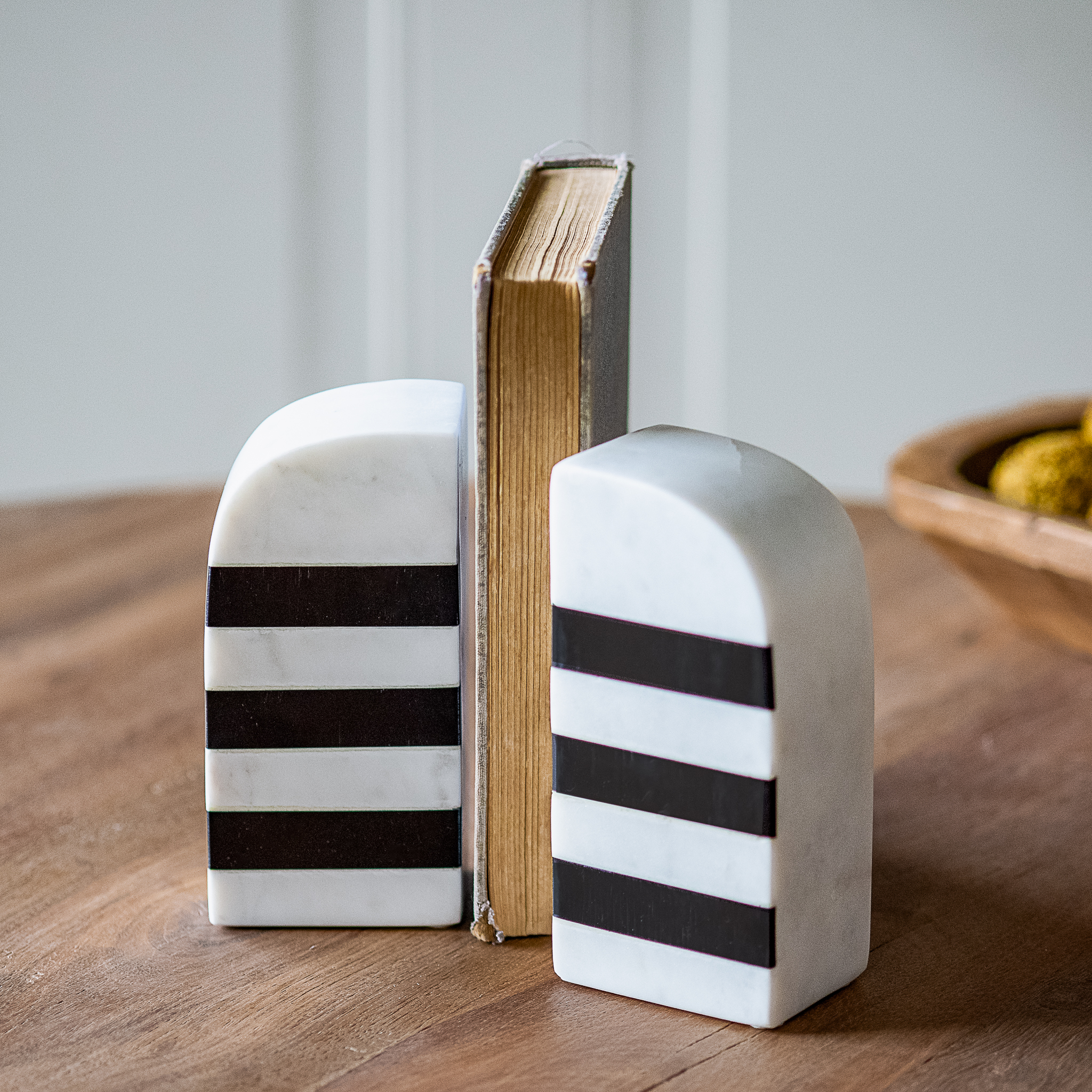 6" Black Inlay Marble Bookends