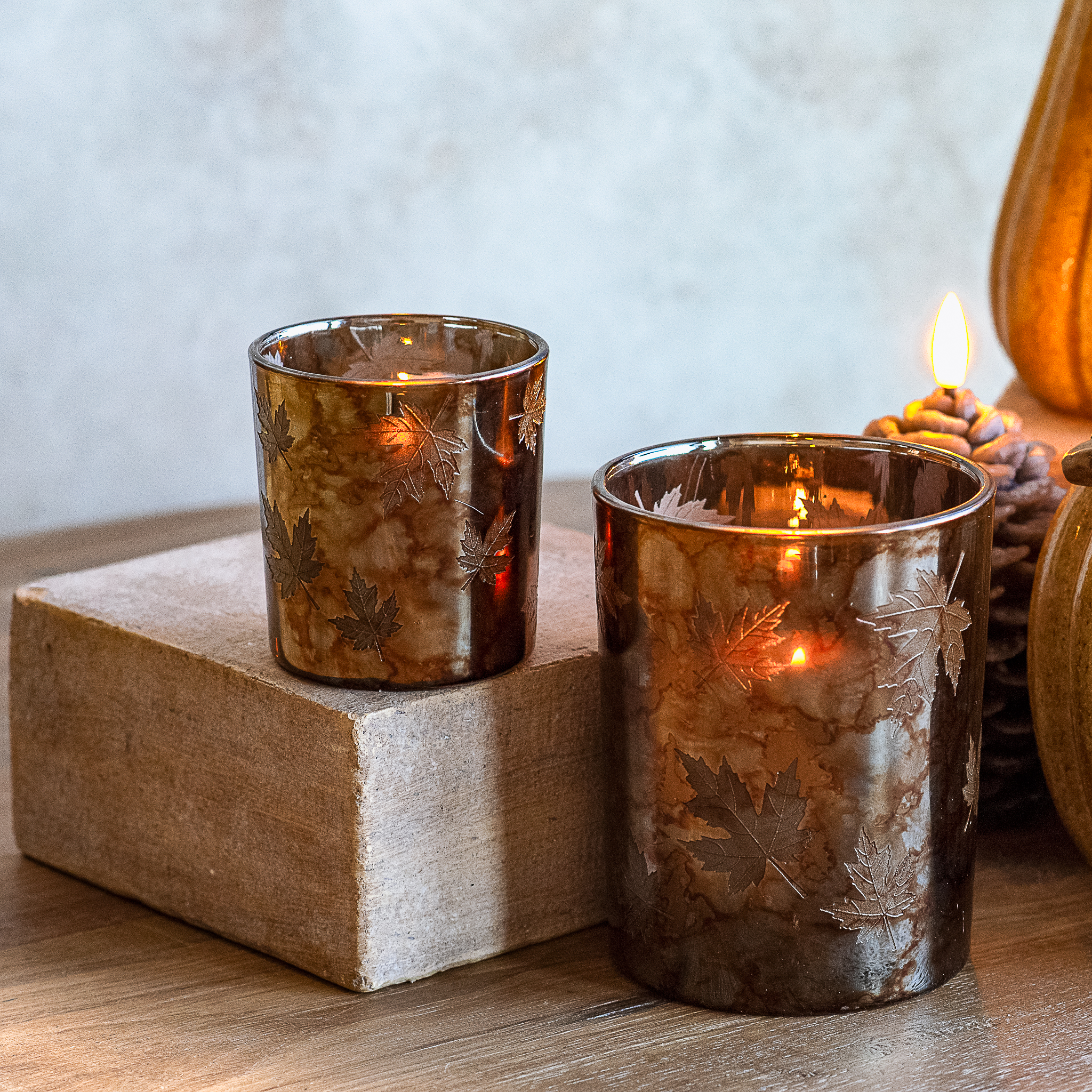 *Inner* S/2 Glass Leaf Candle Holder