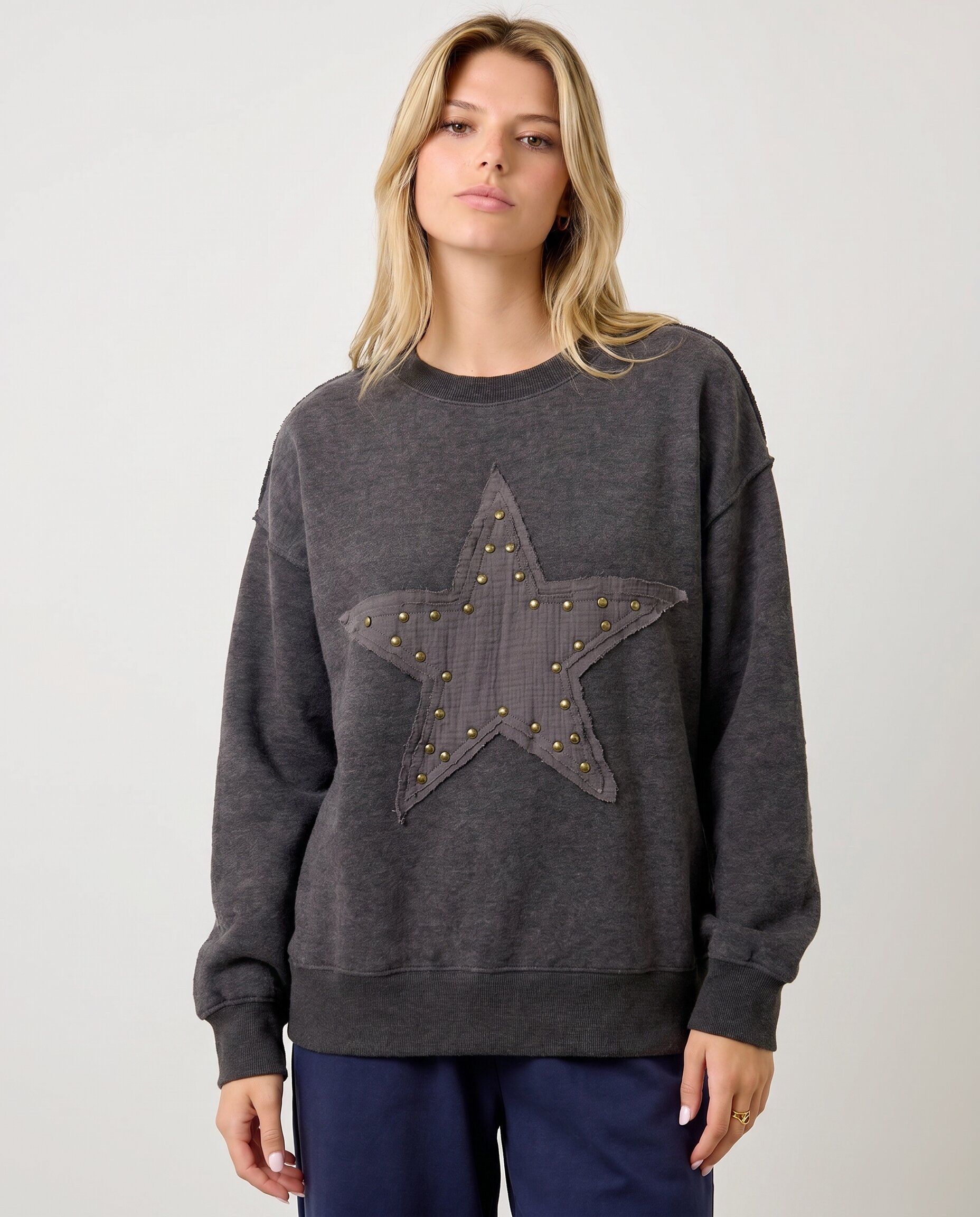 Star Studded Patch Washed Crewneck Sweatshirt