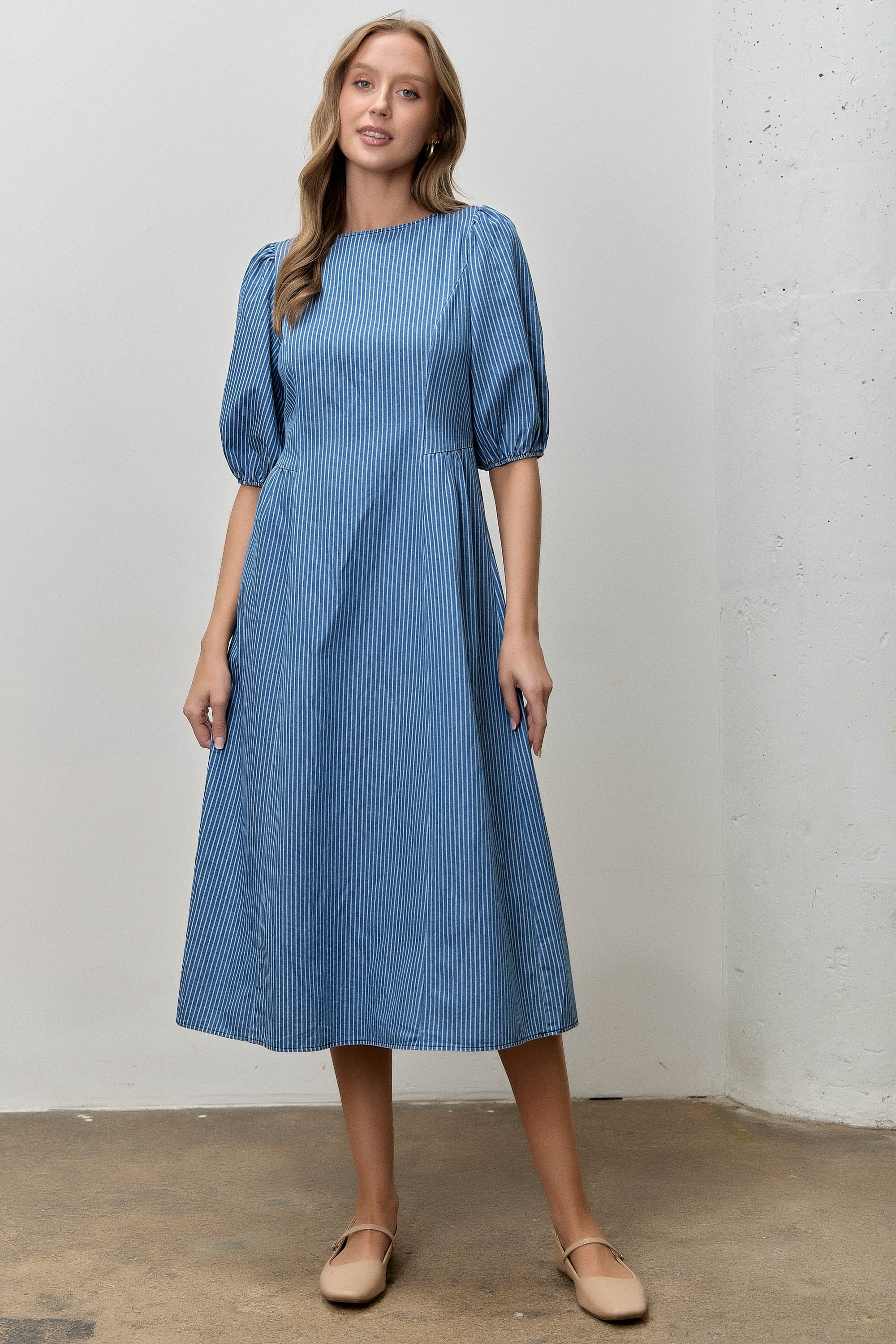 Stripe Bubble Sleeve Midi Dress