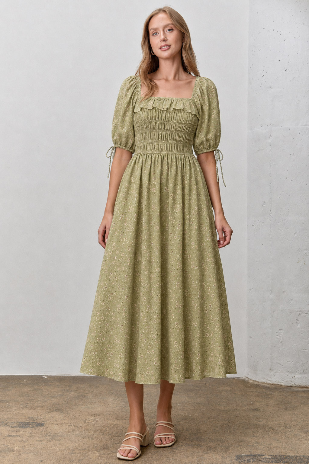 Floral Print Smocked Bodice Midi Dress