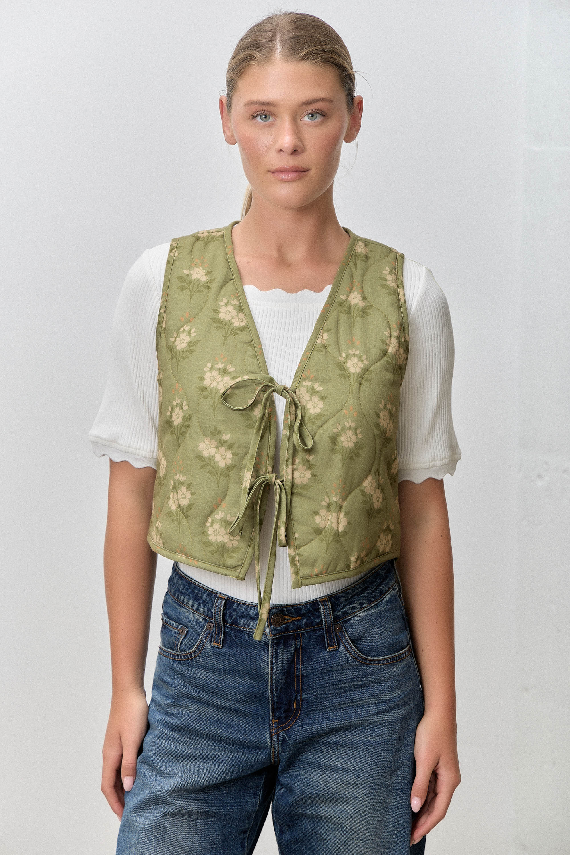 Floral Print Front Tie Vest