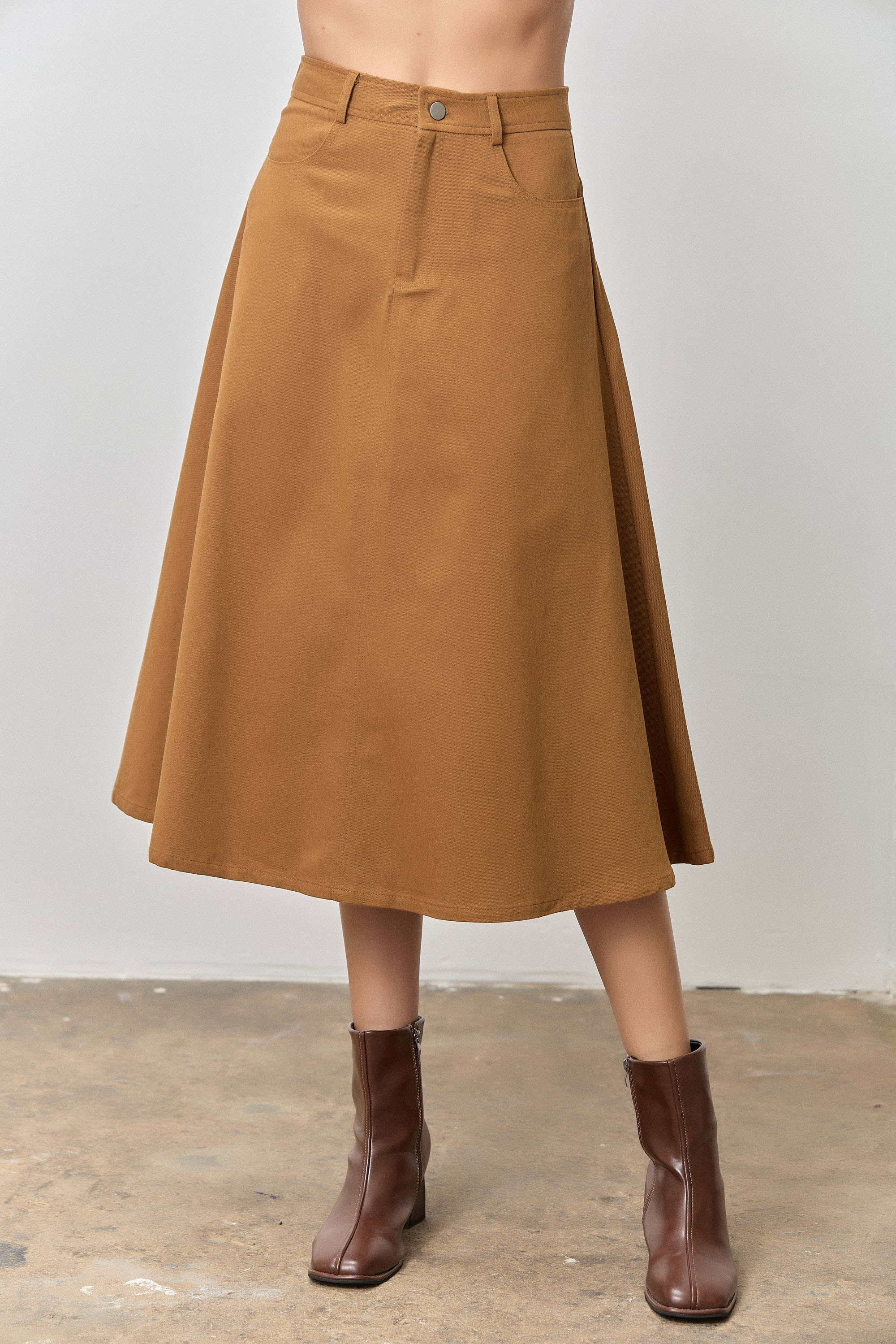 Plus Size Midi Skirt W/ Front & Back Pockets
